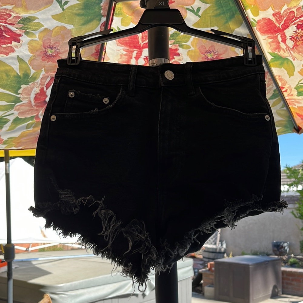 Ladies Zara black denim shorts